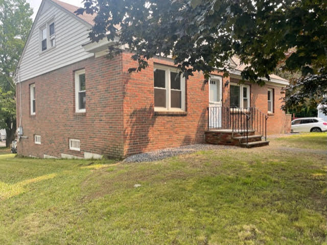 63 Western Avenue Waterville ME 04901