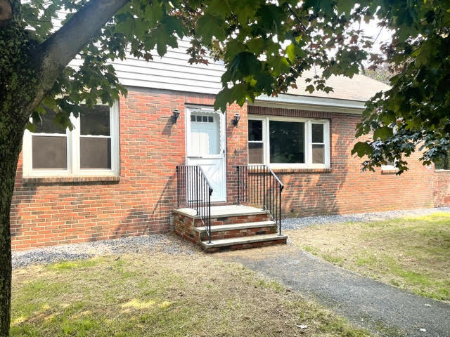 63 Western Avenue Waterville ME 04901