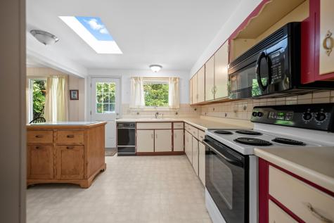 34 Stoneybrook Road Hampden ME 04444