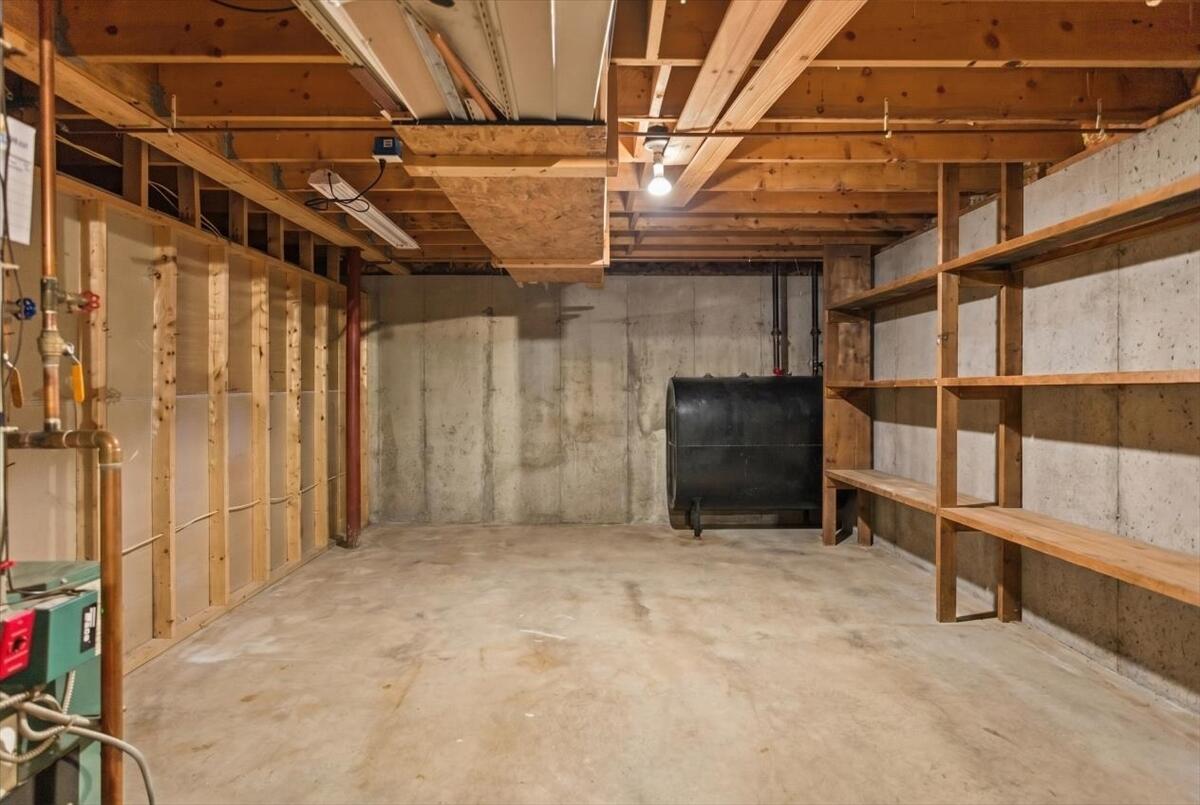 244 Back Street Monmouth ME 04265