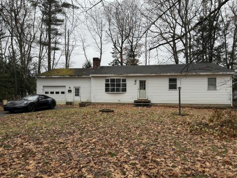 52 Mallett Drive Topsham ME 04086