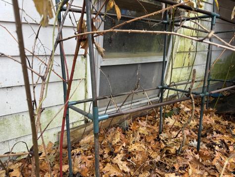 52 Mallett Drive Topsham ME 04086