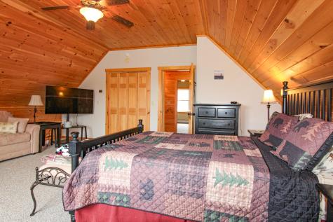 30 Indias Way Greenwood ME 04255