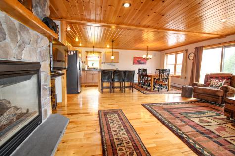 30 Indias Way Greenwood ME 04255