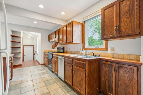 214 Ocean Avenue Portland ME 04103