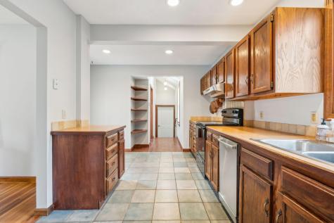 214 Ocean Avenue Portland ME 04103