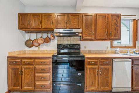 214 Ocean Avenue Portland ME 04103