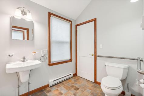 214 Ocean Avenue Portland ME 04103