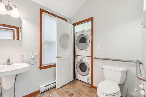 214 Ocean Avenue Portland ME 04103