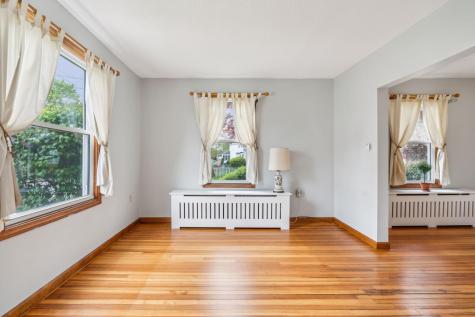 214 Ocean Avenue Portland ME 04103