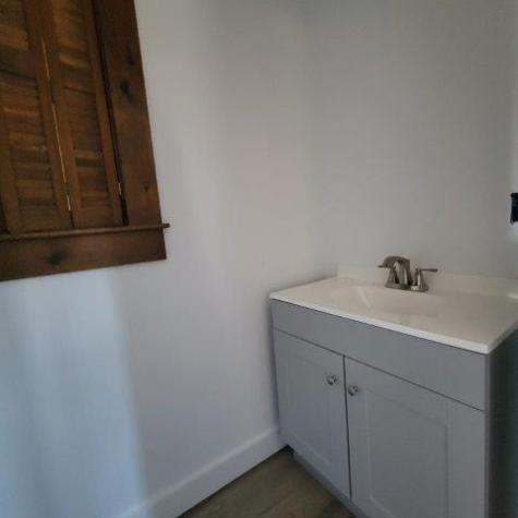 49 W Broadway Lincoln ME 04457