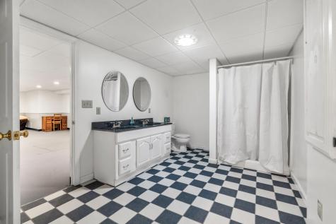12 Surrey Lane Hampden ME 04444
