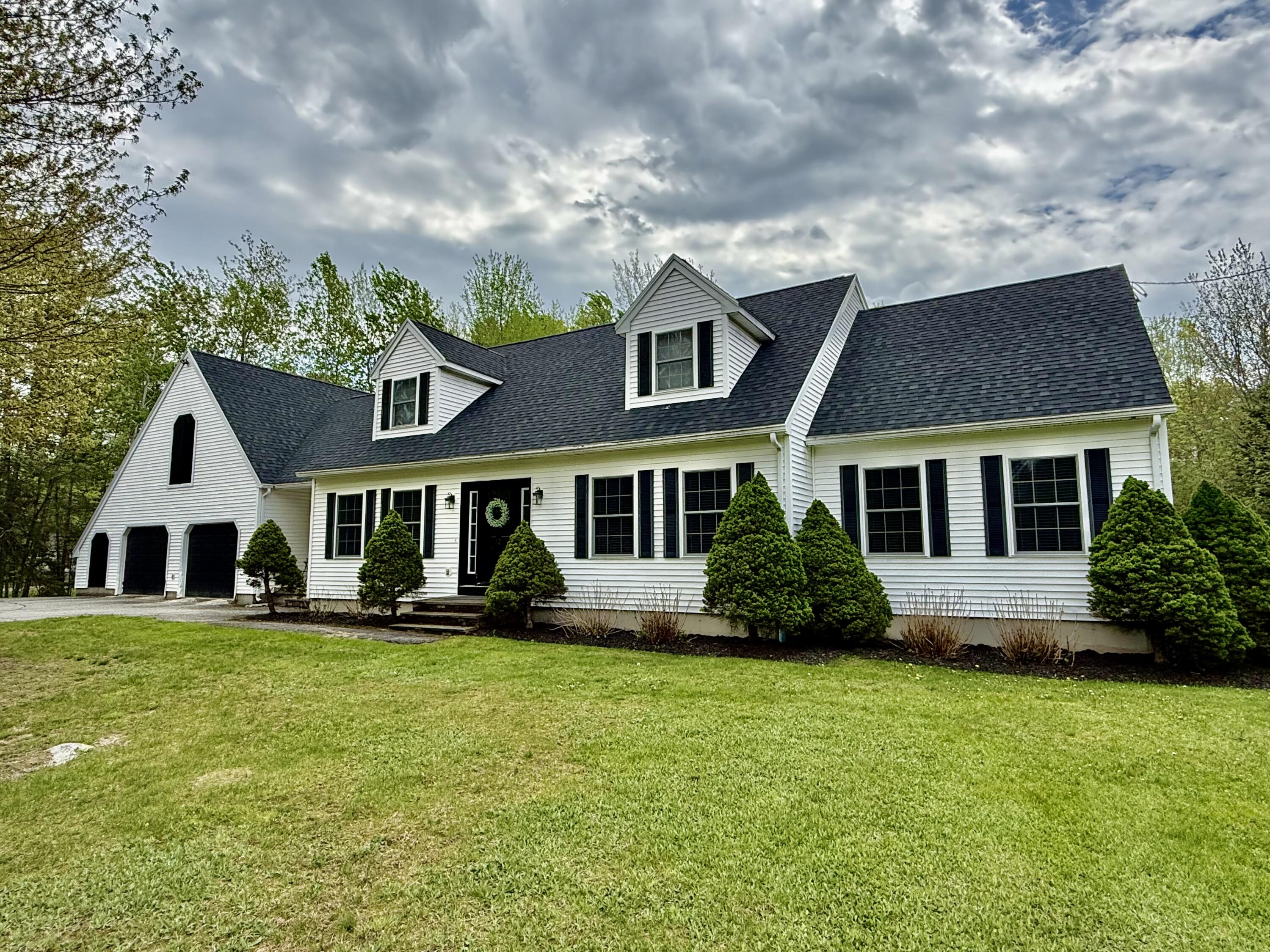 12 Surrey Lane Hampden ME 04444