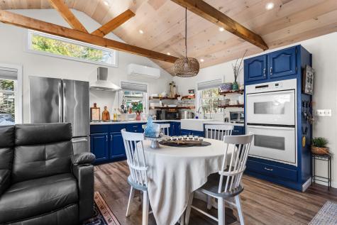 53 Birch Point Circle Beddington ME 04622