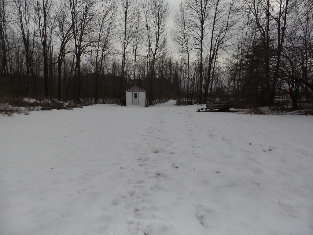 323 Neck Road Benton ME 04901