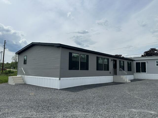 8 Kelley Street Fairfield ME 04937