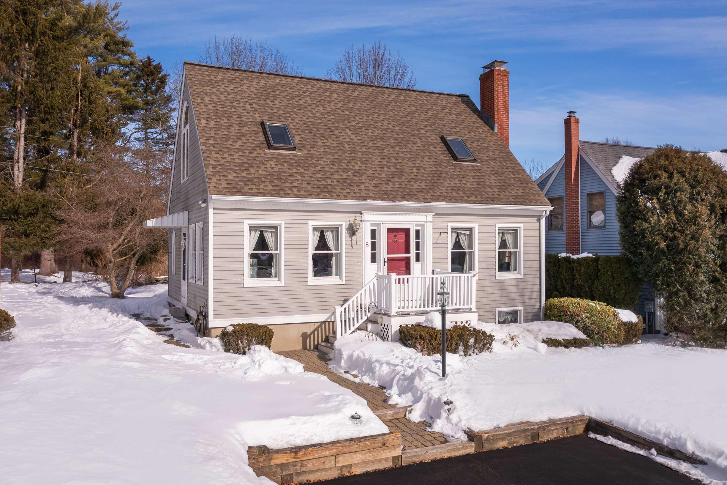 8 Jeremiah Lane York ME 03909