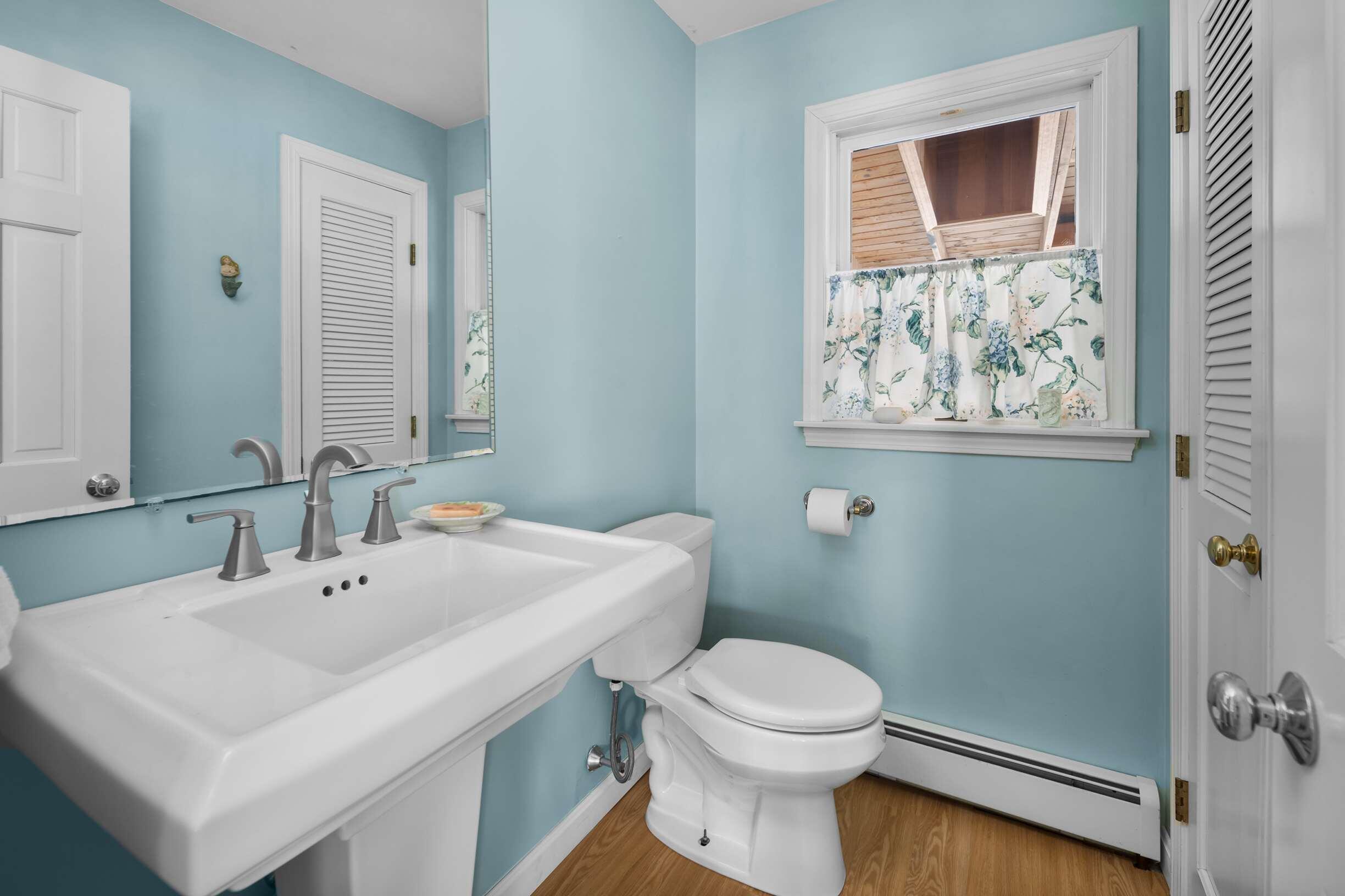 8 Jeremiah Lane York ME 03909