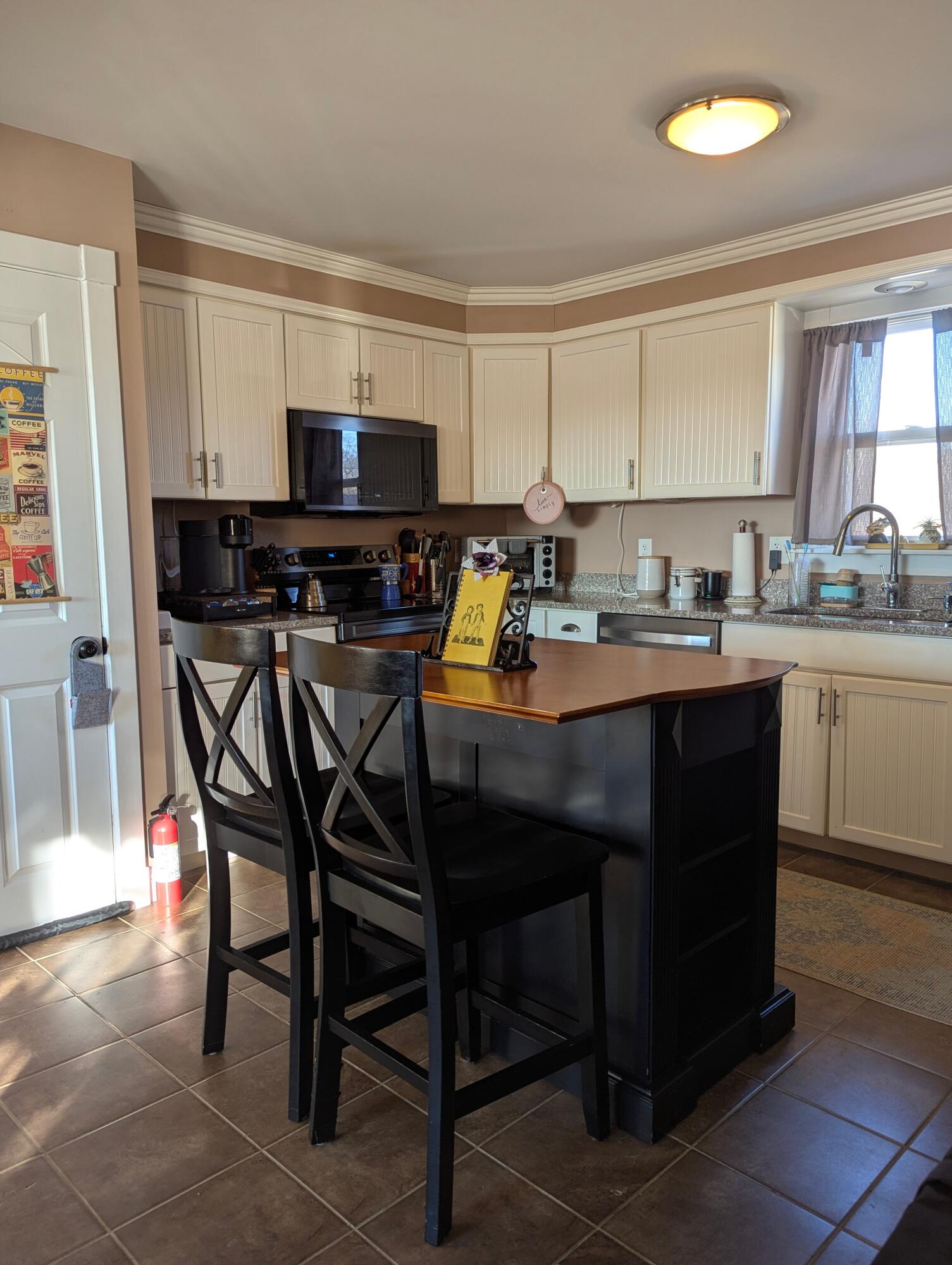 382 Main Street Ellsworth ME 04605