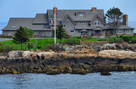 1 Robinson Way Kennebunk ME 04043