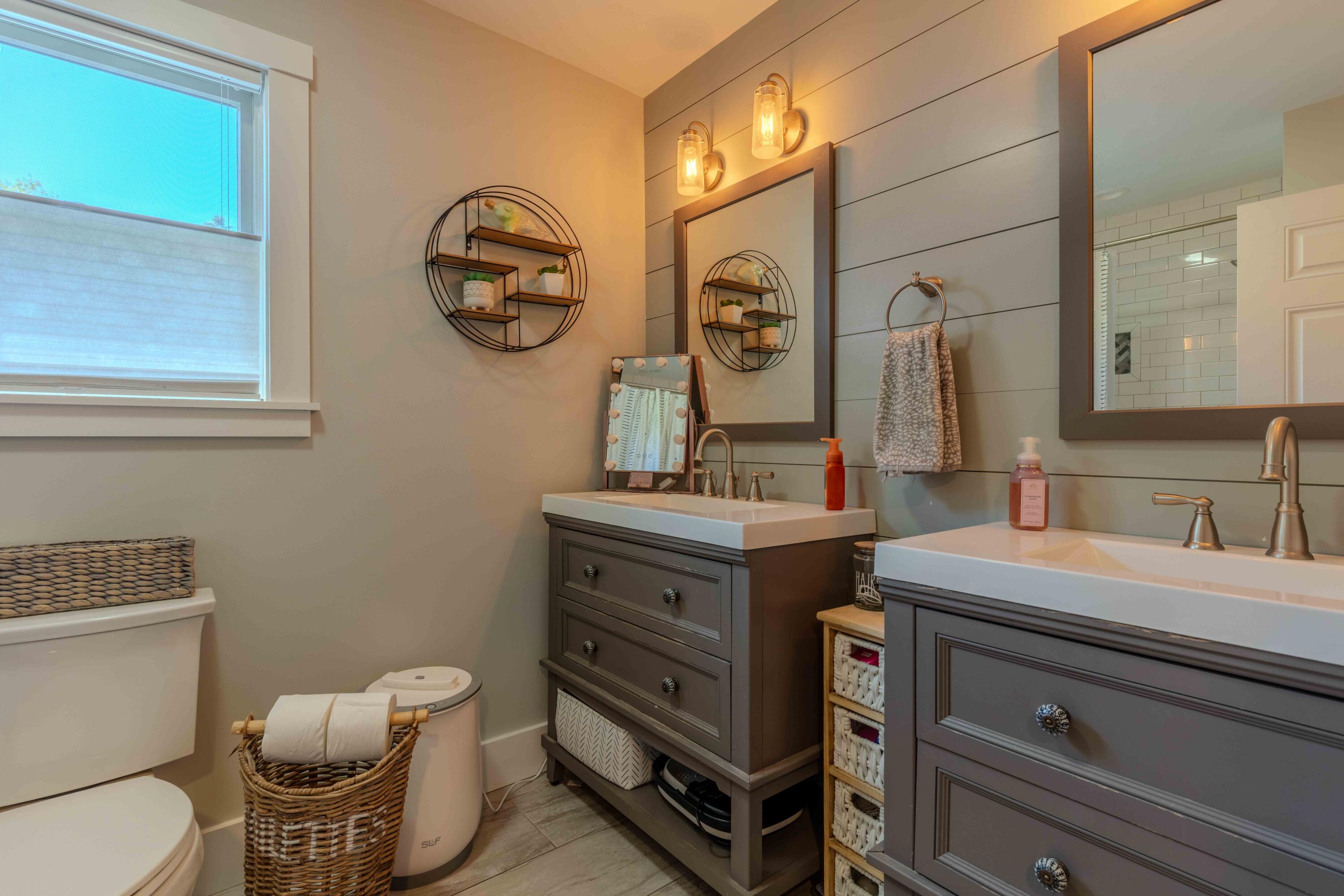 33 Townline Road Boothbay ME 04537
