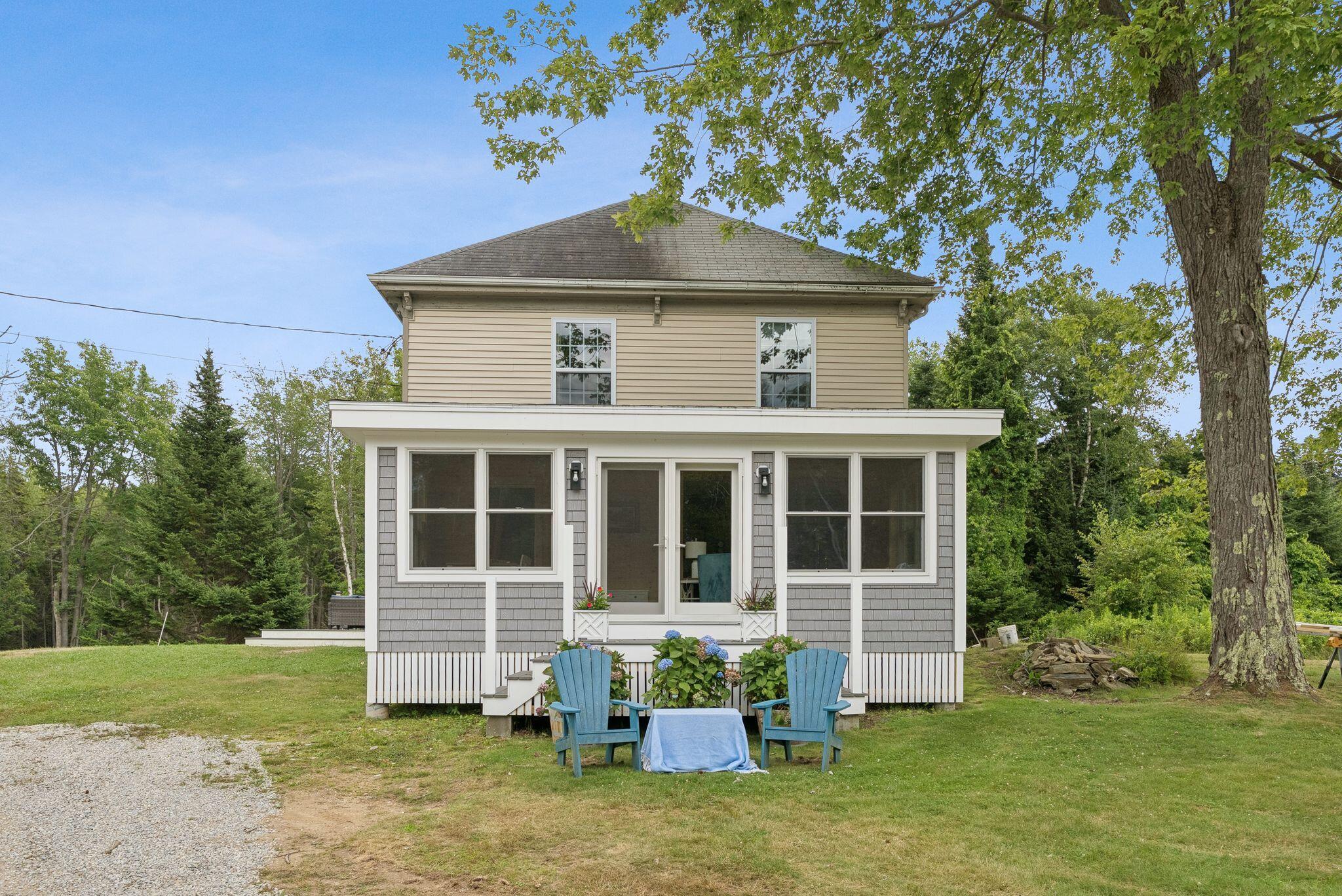 573 Island Avenue Long Island ME 04050