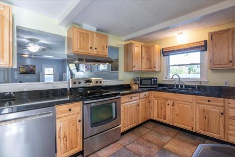 14 Thomaston Street Rockland ME 04841