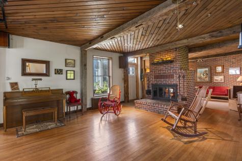 323 Court Street Auburn ME 04210