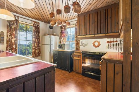 323 Court Street Auburn ME 04210