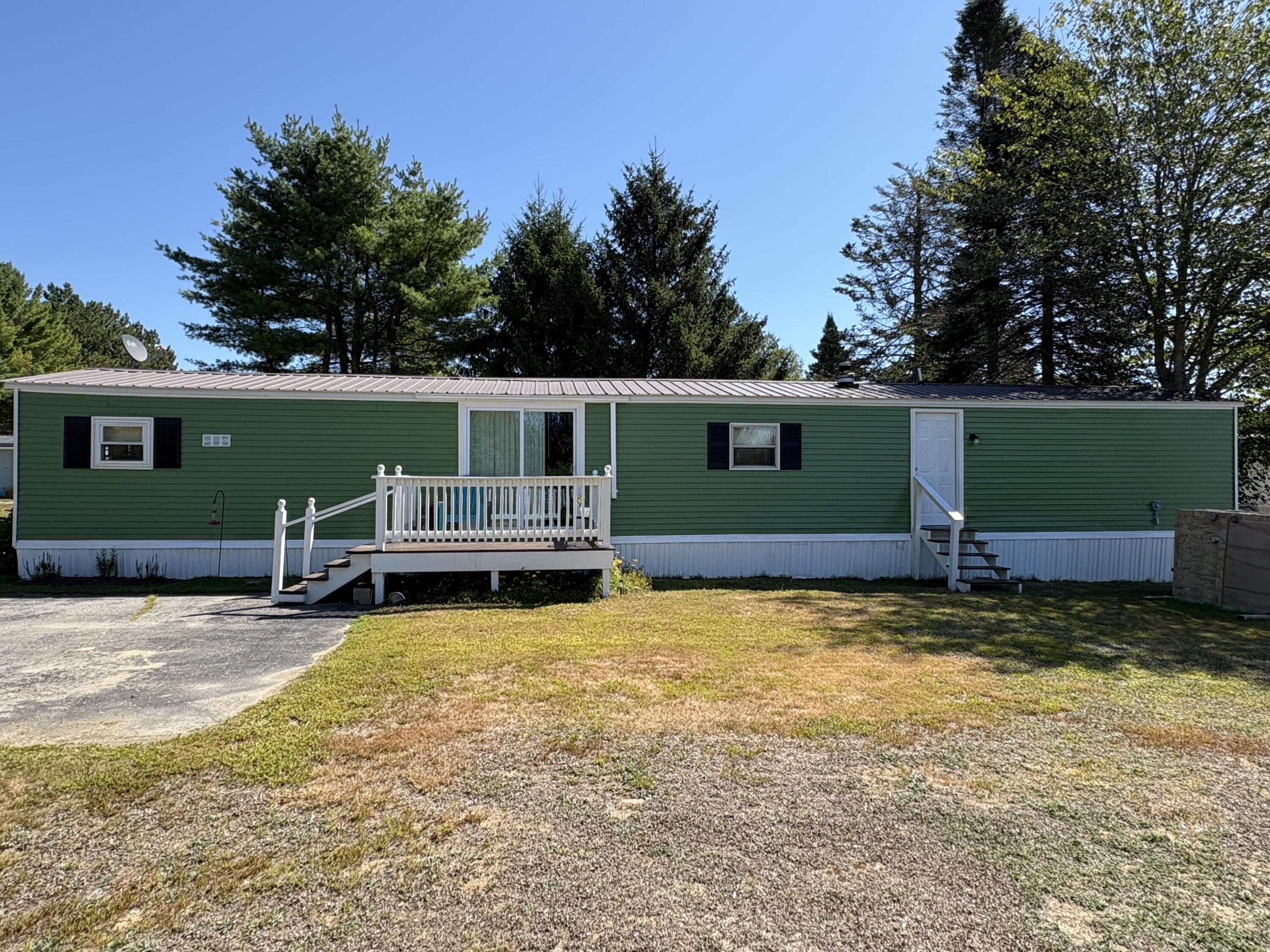 221 Kelley Mobile Home Park Millinocket ME 04462