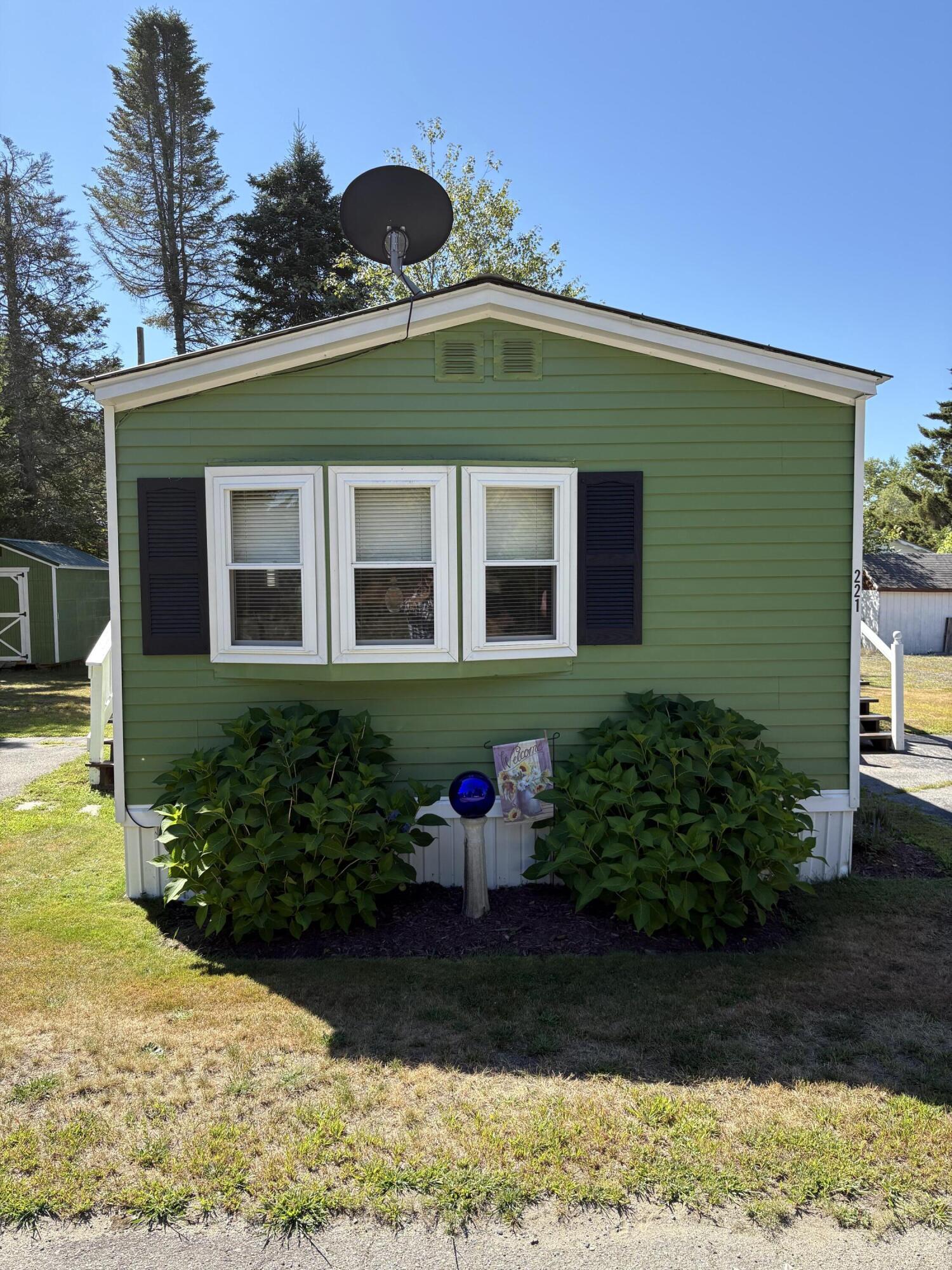 221 Kelley Mobile Home Park Millinocket ME 04462