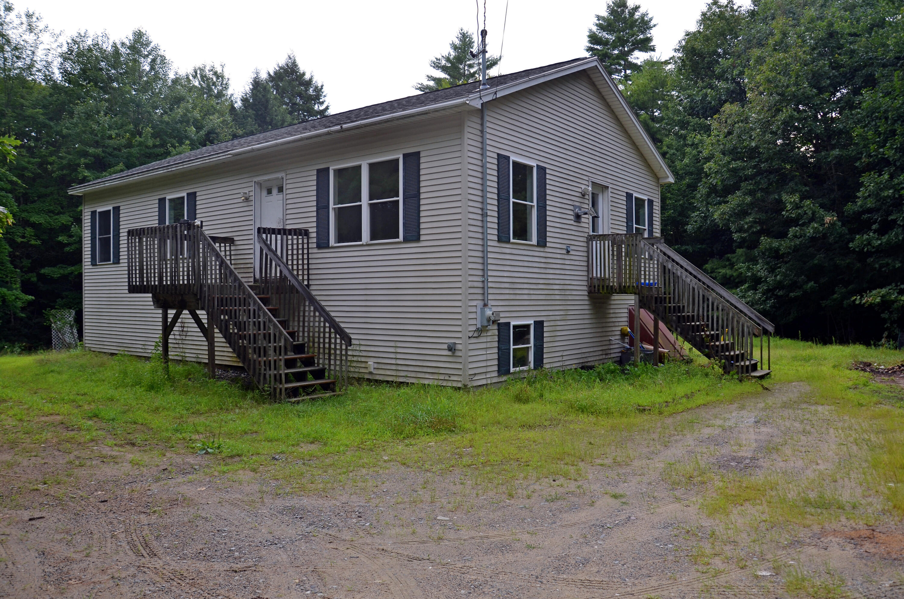 21 Lion Lane Oxford ME 04270
