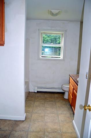 21 Lion Lane Oxford ME 04270