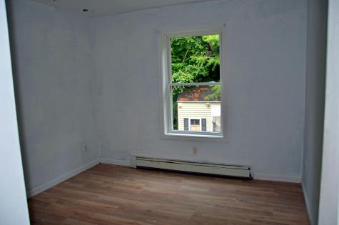21 Lion Lane Oxford ME 04270