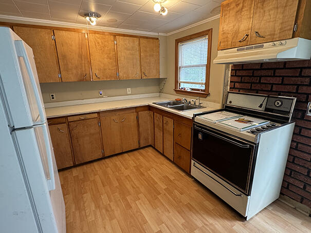 25 And 27 Pray Street Gardiner ME 04345