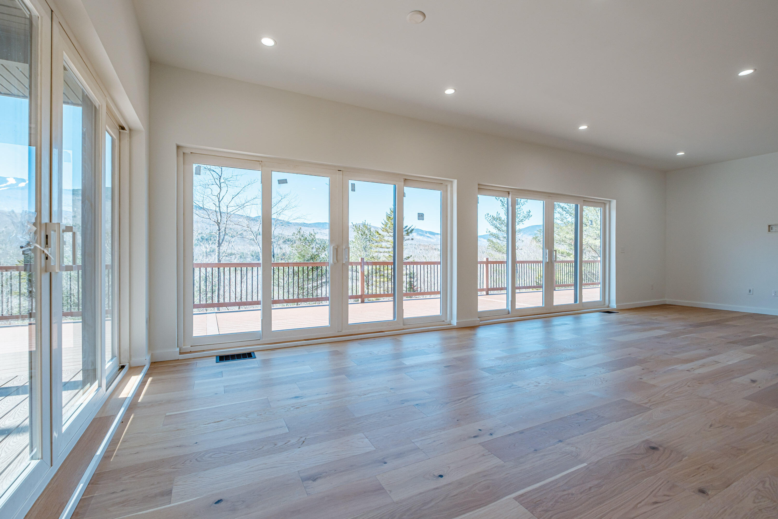 33 Nahama Way Newry ME 04261