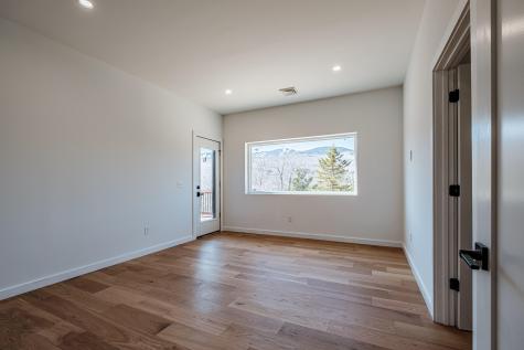 33 Nahama Way Newry ME 04261
