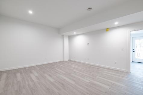 33 Nahama Way Newry ME 04261