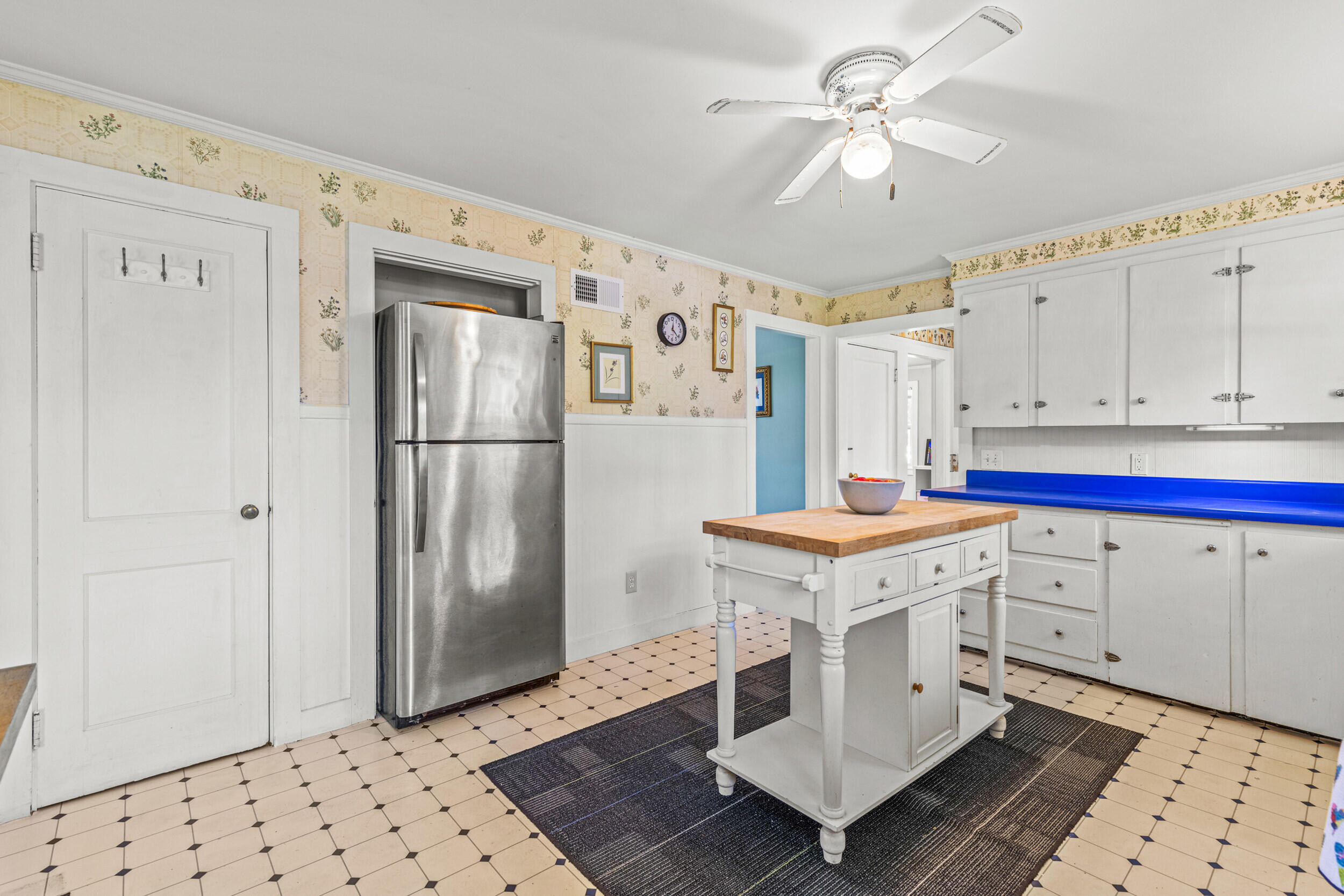 4 Hillside Avenue Biddeford ME 04005