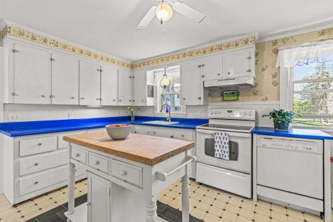 4 Hillside Avenue Biddeford ME 04005