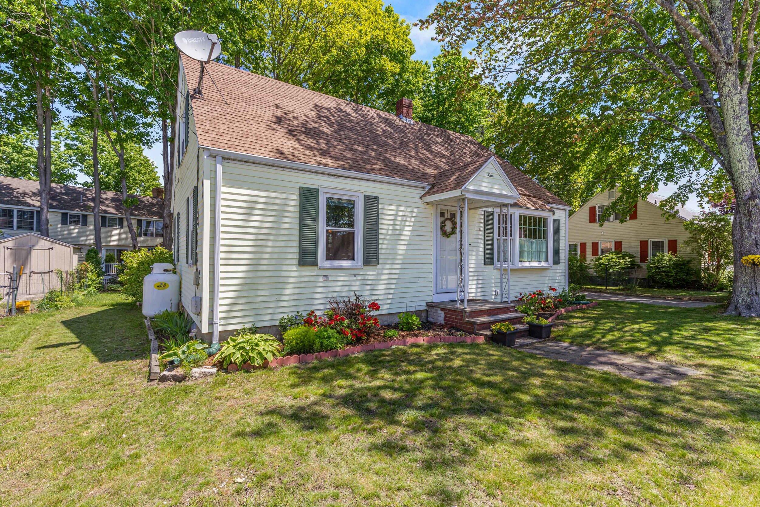 4 Hillside Avenue Biddeford ME 04005