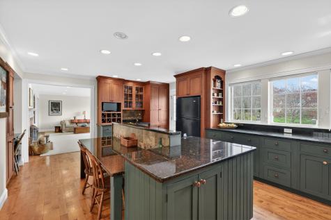 44 Oakwood Drive Kennebunkport ME 04046