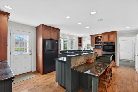 44 Oakwood Drive Kennebunkport ME 04046