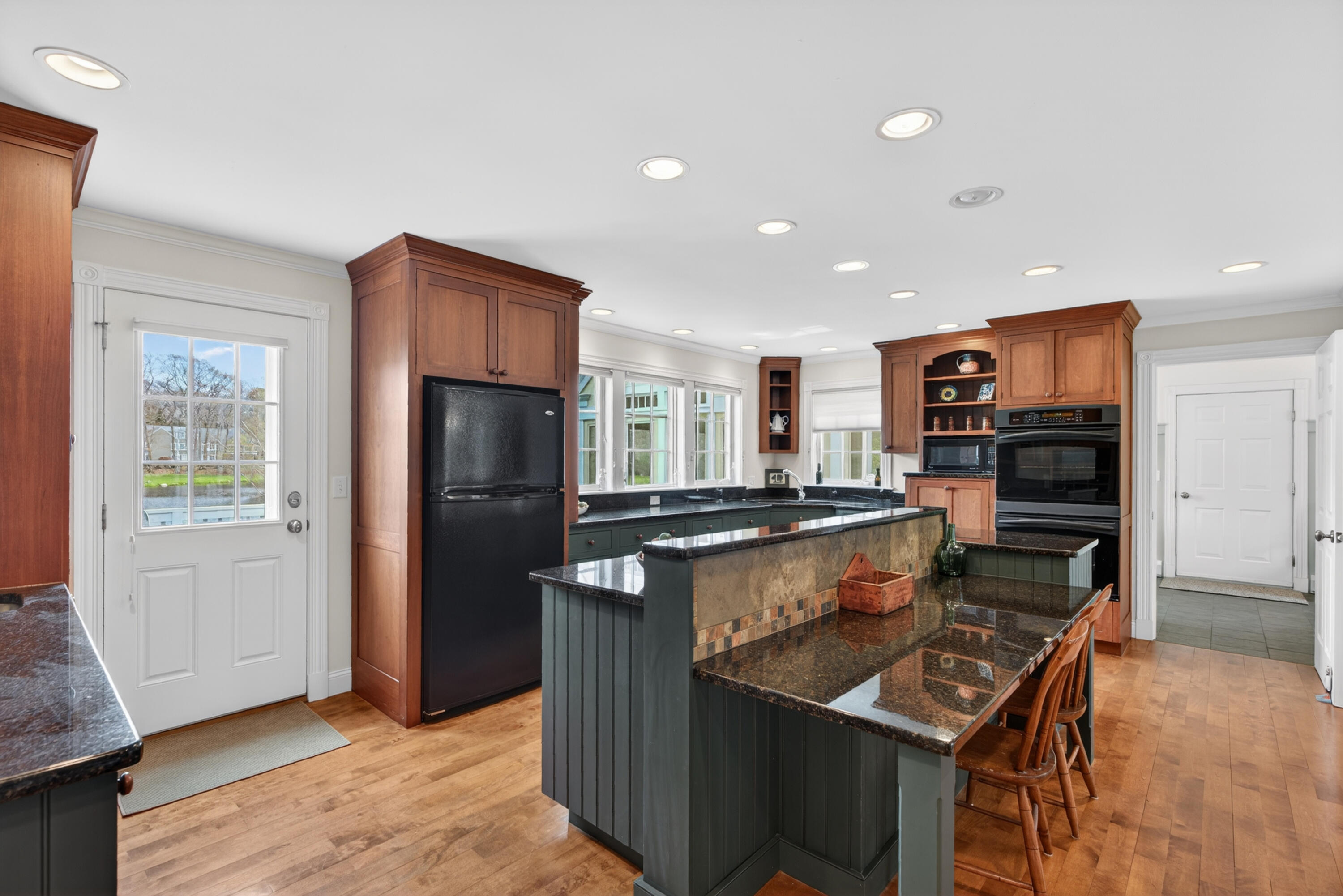 44 Oakwood Drive Kennebunkport ME 04046