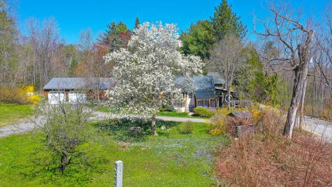 104 Dunn Road Norway ME 04268