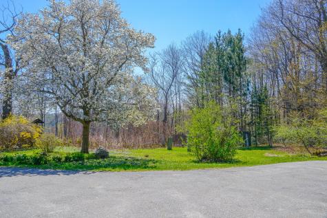 104 Dunn Road Norway ME 04268