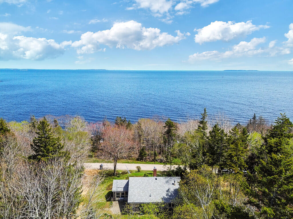 165 Mcfarland Shore Road Bristol ME 04554
