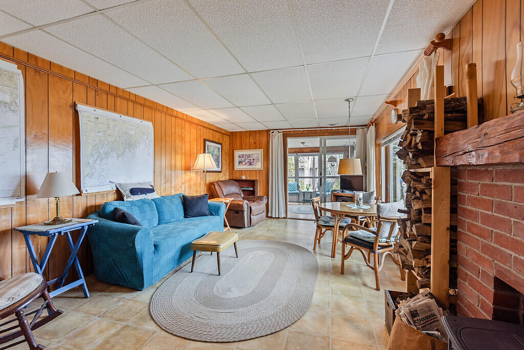 165 Mcfarland Shore Road Bristol ME 04554
