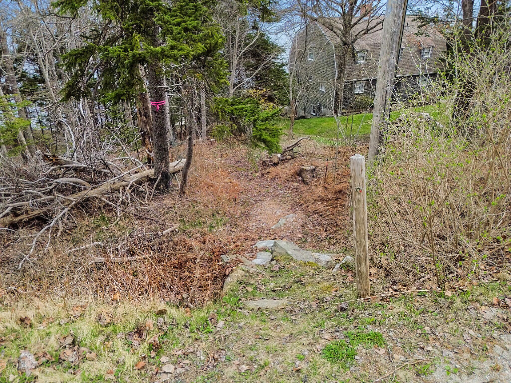 165 Mcfarland Shore Road Bristol ME 04554
