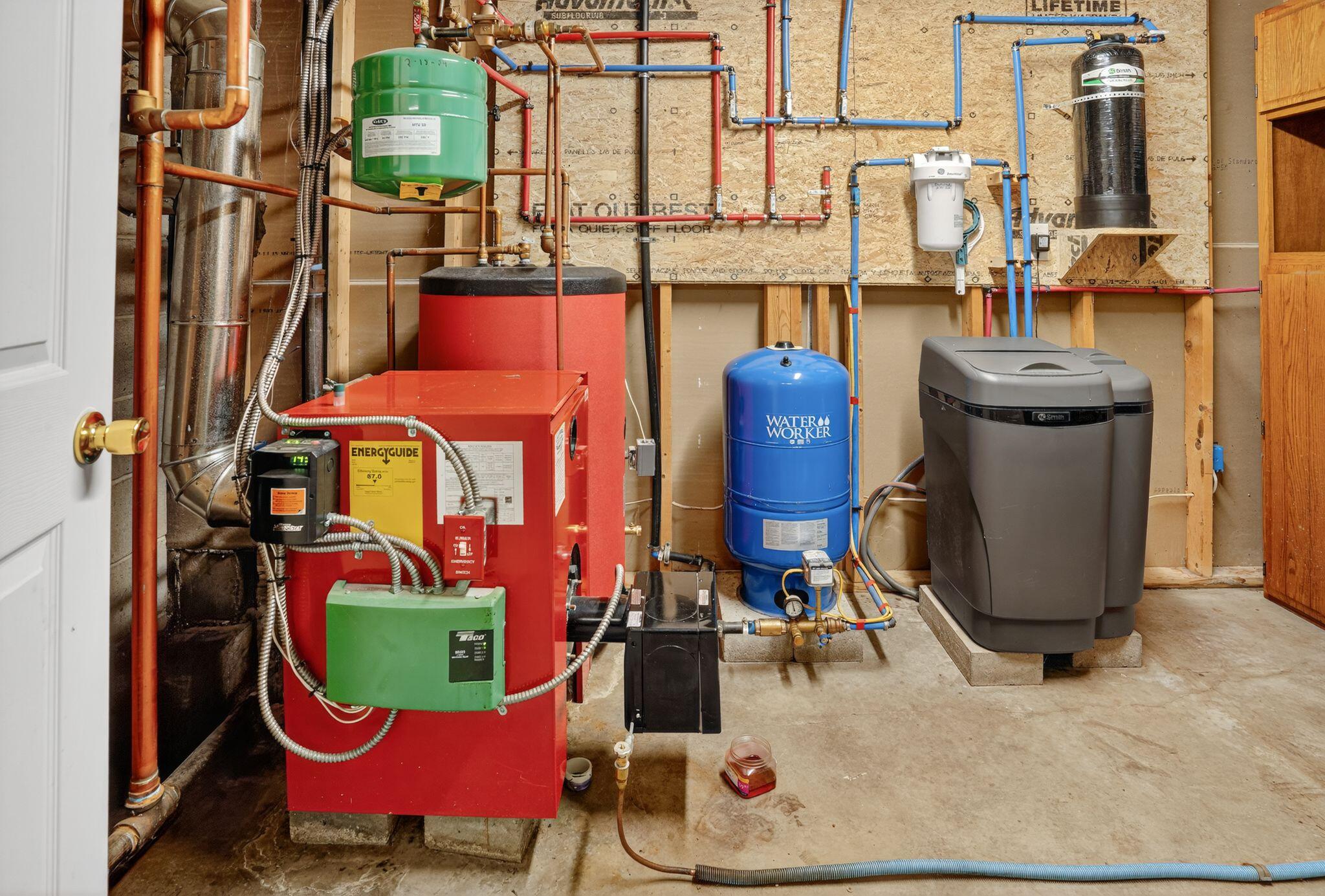 19 Gabradak Lane Chelsea ME 04330